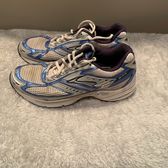 Womens Sz 8 Brooks Adrenaline GTS 8. GUC - Picture 4 of 10